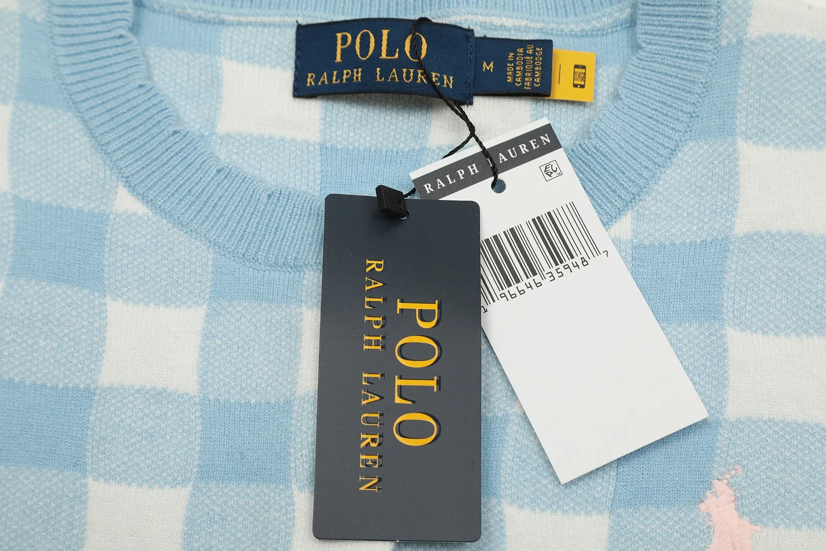 🅿️190 "Top quality" Style number: DS015# [Ralph Lauren plaid jacquard basic pony embroidered logo knitted cardigan long sleeves] ✅Ralph Lauren classic basic versatile plain plaid knitted cardigan long-sleeved small jacket ✅Main supplier platform live broadcast Wholesale entities ✅ZP quality 1:1 pattern making Scan the code to enter the GF website Counter quality ✅Detailed quality The only one in Guangzhou Imported quality cotton yarn Focus on high-end, cost-effective, and good quality. Needless to say, the version is restored to the original. Loose, comfortable and stress-free. Simple is high-end. Classic is timeless. ✅The upper body is simple and easy to match. A must-have for goddess ootd. Good-looking clothes are never picky. A must-have in the goddess' wardrobe. Size: S-L. Color: Navy blue, light blue, pink.